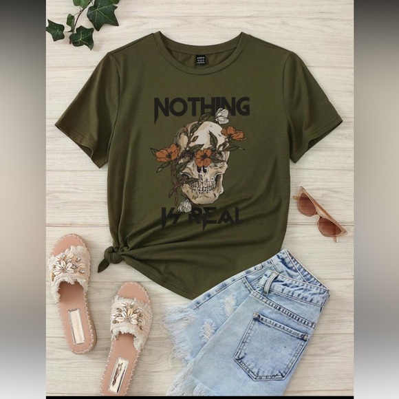 SHEIN || NWT “Nothing is Real” Skull Tee (M) - Picture 1 of 9